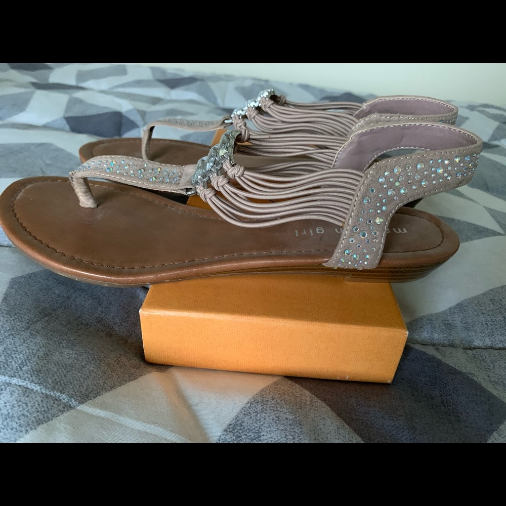 Sandles